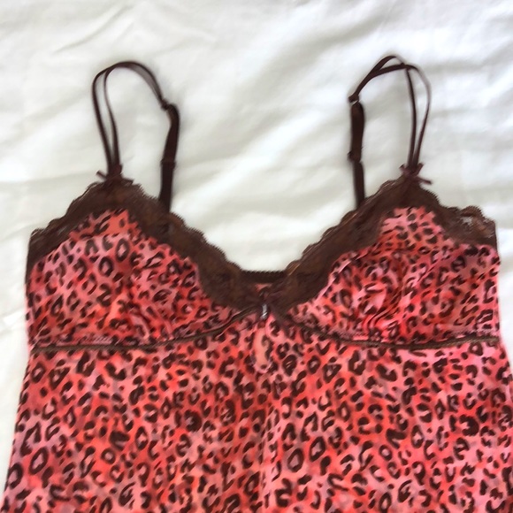 Leopard Print Nightgown - Picture 2 of 4